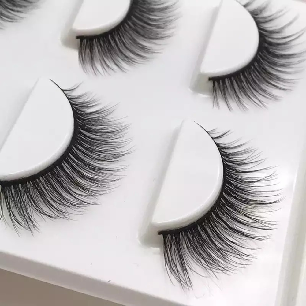 Lashes - Picture 8 of 8